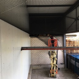 VEURNE. Terbeke Kusters netten tegen vogeloverlast